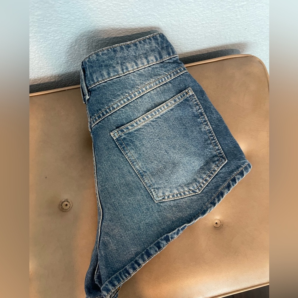 Free People  Women's Blue We The Free Prince Street  Micro Denim Shorts - Picture 14 of 16